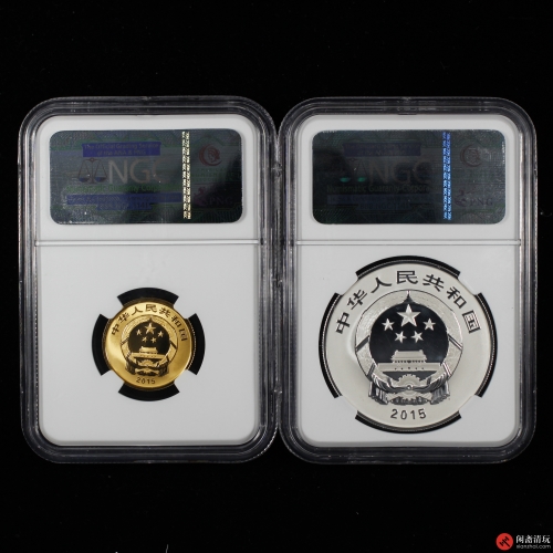 2015年中国近代国画大师（徐悲鸿）7.776克圆形金质纪念币和31.104克圆形银质纪念币