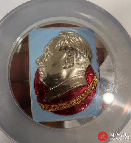 5字系列里的地球和八角帽 一组2枚